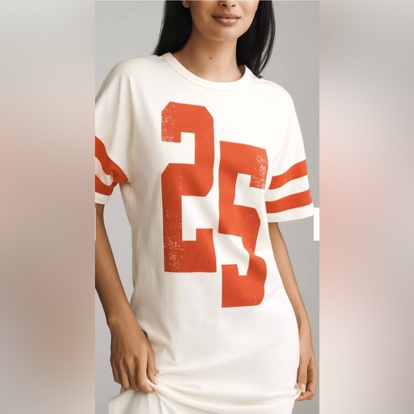 Daily Practice Sporty White and Red Dress - Picture 2 of 12